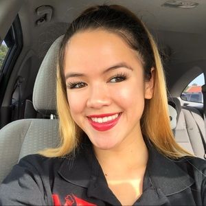 Meet your Posher, Dara